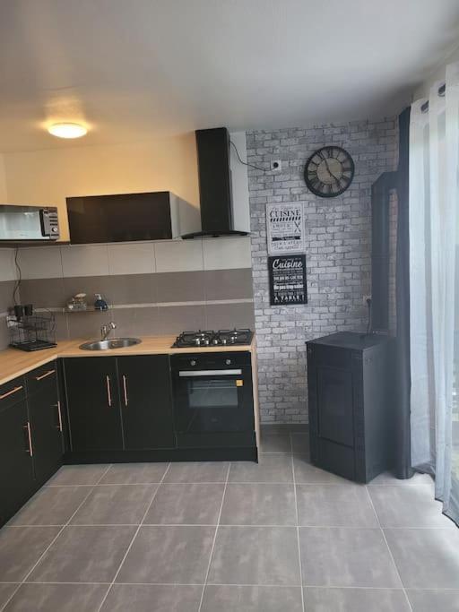 Petite Maison Cosy En Duplex Eguelshardt Exteriör bild