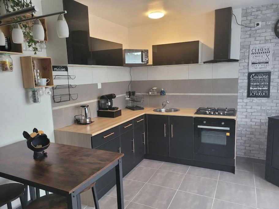 Petite Maison Cosy En Duplex Eguelshardt Exteriör bild